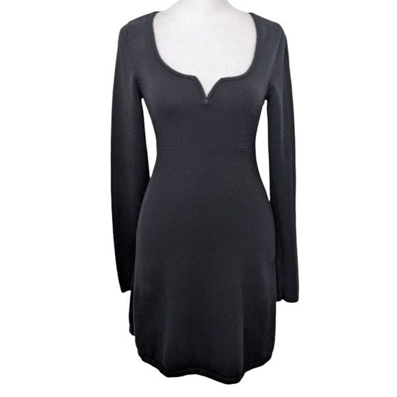 Urban Outfitters Dresses & Skirts - Urban Outfitters Black Mini Bodycon Sweater Dress Size Small